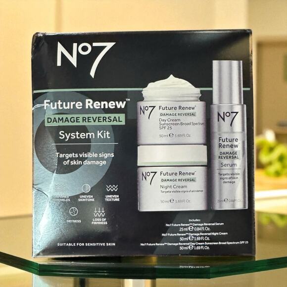 No7 Future Renew Damage Reversal Skincare System Kit NEW SEALED EXP 02/26 - Picture 1 of 5